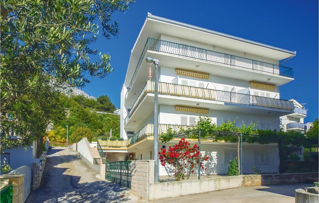 Lovely Apartment In Omis With Kitchenette Buitenkant foto